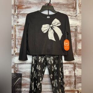Wonder Nation Black and White Bow Pajama Set